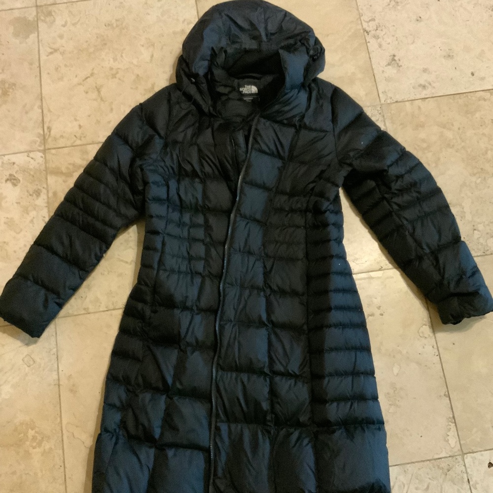 North Face 550 Long Black Puffer Coat with Hood
